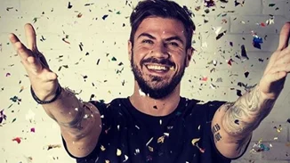 Άκης Πετρετζίκης | Ταξίδι στη Νέα Υόρκη