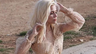 Λάουρα Νάργες | Το συγκινητικό μήνυμα στο Instagram για την αποφοίτησή της