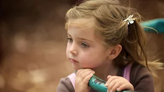 Θα μείωνες ποτέ έναν ενήλικα όπως κάνεις συχνά στο παιδί σου;