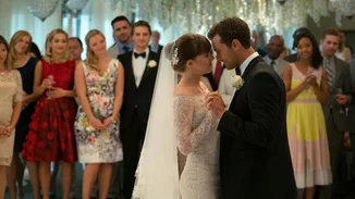 50 Shades Freed | Θέτει τα στάνταρ για τα πιο όμορφα νυφικά της χρονιάς!