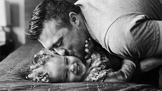 Τι σημαίνει «συναισθηματικά ενεργός» πατέρας στη ζωή των παιδιών