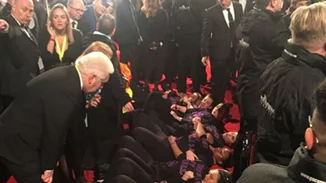 Time's Up | Ποιες ήταν οι ακτιβίστριες που διαμαρτυρήθηκαν στο κόκκινο χαλί των BAFTA;