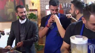 MasterChef | Η απαιτητική ομαδική δοκιμασία φέρνει και πάλι τους παίκτες σε αντίπαλα στρατόπεδα