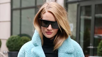 Rosie Huntington-Whiteley | Φορά το παλτό που έχεις ήδη στη ντουλάπα σου