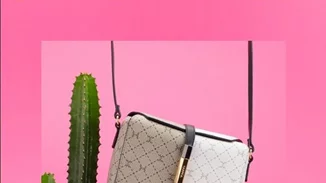 Οι τσάντες που θα κρατήσουν οι street style stars αυτή την Άνοιξη