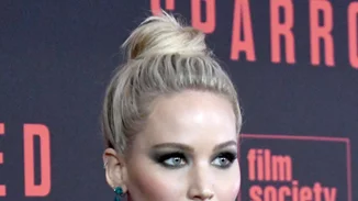 Η συγκλονιστική gothic εμφάνιση της Jennifer Lawrence