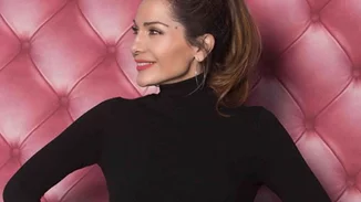 Δέσποινα Βανδή | Φτιάχνει σπιτική πίτα και δίνει συμβουλές σε όλες τις μαμάδες