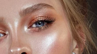 Πώς να κάνεις το highlighter σου να λάμπει ακόμα περισσότερο!