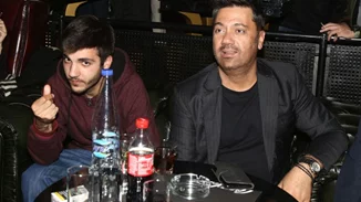 Γιώργος Θεοφάνους | Βραδινή έξοδος με τον κούκλο γιο του!