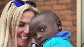 Χριστίνα Κοντοβά | Το album από το ταξίδι της στην Αφρική