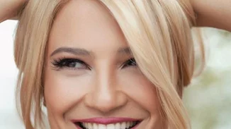 Φαίη Σκορδά | Βόλτα με τους γιους της με military chic look