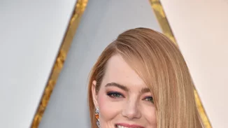 Τι κοινό έχει η Emma Stone με την Βασίλισσα Ελισάβετ;