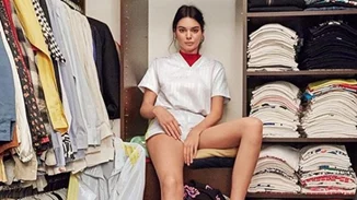 Kendall Jenner | Μας δείχνει για πρώτη φορά την ντουλάπα της!
