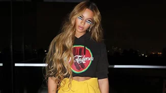 Φυσικά και η Beyoncé μπορεί να ντυθεί ΕΤΣΙ και να πάει σινεμά