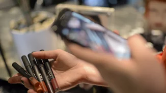 NARS: Όλα όσα έγιναν στο prive δείπνο για το επίσημο λανσάρισμα