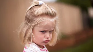 Aldo Naouri: «Τα σημερινά «προβληματικά» και «δύσκολα» παιδιά είναι κακοαναθρεμμένα»