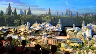 Θα πήγαινες μια βόλτα μέχρι το θεματικό πάρκο του Star Wars;