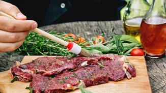 Οι μαρινάδες που θα σε κάνουν master του ψησίματος