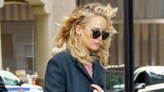 Jennifer Lawrence | Το μυστικό της για το πιο στυλάτο, απλό ντύσιμο