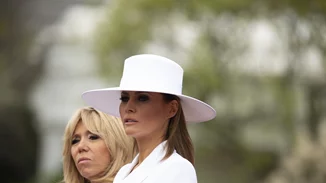 Μία νέα βιογραφία ρίχνει φως στην προσωπική ζωή της Melania Trump