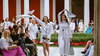 Folli Follie | Η καλοκαιρινή της συλλογή μας μεταφέρει σε κάποια ειδυλλιακή Riviera!