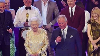 Βασίλισσα Ελισάβετ | Πώς αντέδρασε όταν ο Πρίγκιπας Κάρολος την αποκάλεσε «μανούλα»;