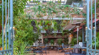 The Abbot: Ένα καλοστημένο μαγαζί για κάθε διάθεση