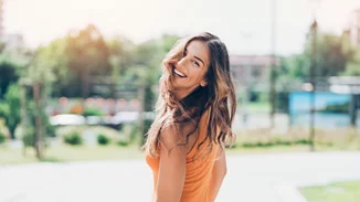 Πώς εξαφανίζονται οι ρυτίδες; Από πότε ξεκινάει η πρόληψη;