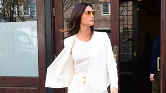 Πώς θα φορέσεις το total white ακόμη και στην πόλη