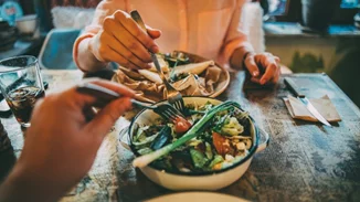 Πρέπει να χάσεις κιλά; Ακολούθησε τους 5 «χρυσούς» κανόνες σε κάθε σου γεύμα