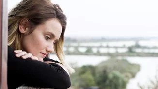 Πίσω από κάθε πόνο σου στέκει ένα λάθος σου