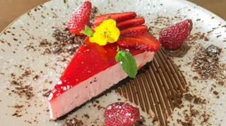 Ανοιξιάτικες «Γλυκές μέρες» στο ΤΙΤΑΝΙΑ με φράουλα και σοκολάτα!