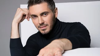 Ο Μιχάλης Χατζηγιάννης για τη μάχη της Ελεάννας Βραχάλη με τη Σκλήρυνση κατά Πλάκας