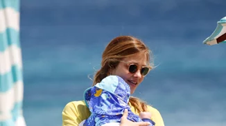 Ana Beatriz Barros | Το μοντέλο της Victoria's Secret βρίσκεται στην Μύκονο!