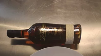 Έχουμε την συνταγή για το πιο απολαυστικό brownie με την υπογραφή του Φίλιππου Παπασπύρου και το άρωμα του ρουμιού Zacapa Solera 23