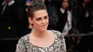 Η Kristen Stewart μιλάει για τον ρόλο της ως πριγκίπισσα Diana