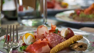 Αθηναϊκά εστιατόρια και μπαρ για delivery και take away