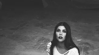 Kourtney Kardashian | Επέτειος ενός χρόνου με τον Younes Bendjima