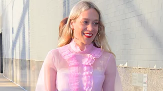 Η Chloë Sevigny θηλάζει τον νεογέννητο γιο της | Δες τον για πρώτη φορά