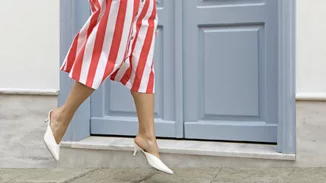 Βρήκαμε τα πιο stylish παπούτσια της σεζόν που θέλουμε να φοράμε συνέχεια!