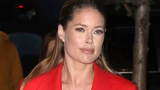 Doutzen Kroes | Το πιο σέξι outfit με κοστούμι είναι σίγουρα αυτό