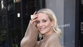 Poppy Delevingne | Το τέλειο look για τη μεταβατική περίοδο (πόσο κομψή;)
