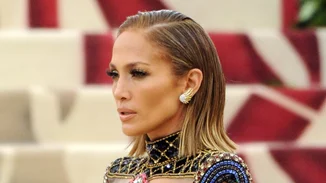 H Jennifer Lopez κουρεύτηκε μόλις ΜΙΑ ώρα πριν εμφανιστεί στο MET GALA!