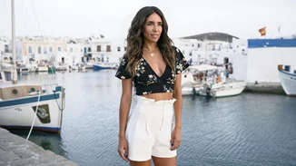 Under the Sun by H&M Διαγωνισμός | Aκολούθησε την Ευαγγελία Τσιορλίδα στην Πάρο και κέρδισε την ίδια μοναδική εμπειρία