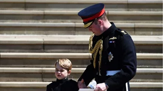 Πρίγκιπας George | Τι διαφορετικό είχε η εμφάνισή του στο βασιλικό γάμο;