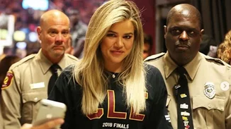 Khloe Kardashian | Η σπάνια δημόσια εμφάνιση μετά τη γέννα