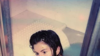 Selena Gomez |Γυμνή, αλλά και τρομακτική στη νέα της ταινία