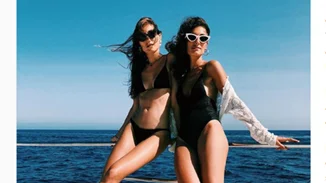 Ποια είναι η πόζα "Barbie" που επιλέγουν οι fashionistas στο Instagram;