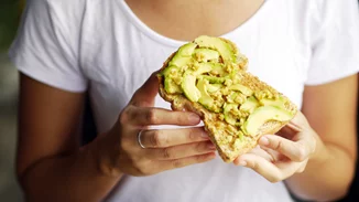 Πόσο ψωμί πρέπει να τρως καθημερινά; Η απάντηση δεν είναι αυτή που φαντάζεσαι!