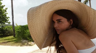 Πρόσθεσε ένα καπέλο στη βαλίτσα των διακοπών σου και αναβάθμισε το στιλ σου έτσι απλά